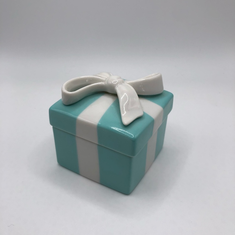 Tiffany & Co. Blue and White Gift Box Trinket Dish